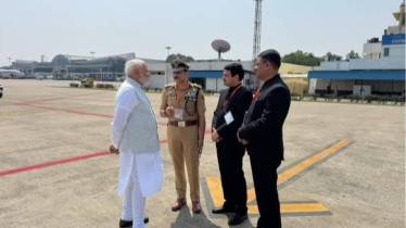pm modi varanasi airport
