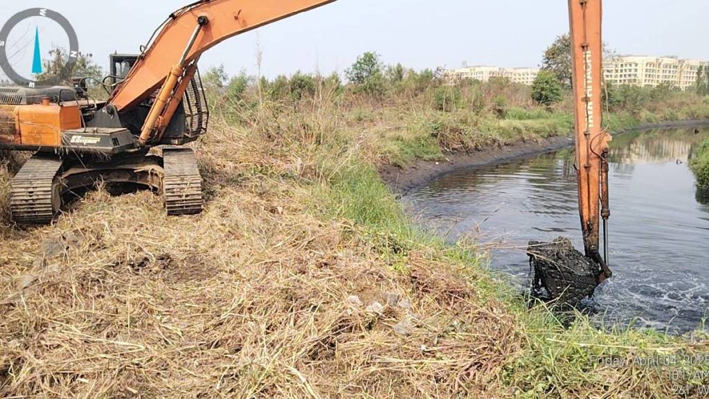Vasai Virar municipal corporation pre monsoon Drain cleaning begin Vasai Virar municipal corporation pre monsoon Drain cleaning begin