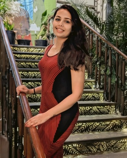 शिवानीने शेअर केलेल्या या फोटोमध्ये तिने जो ड्रेस परिधान केला आहे, तो आठ वर्षांपुर्वीचा आहे.