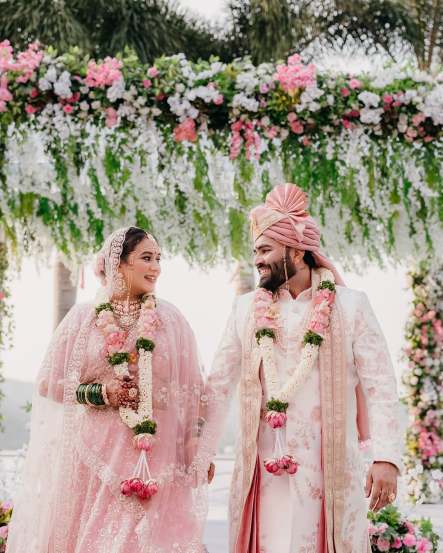 marathi actress ruhi taru tie knot in pune