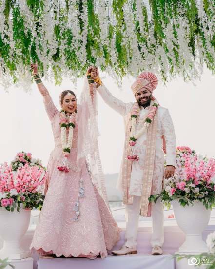 marathi actress ruhi taru tie knot in pune
