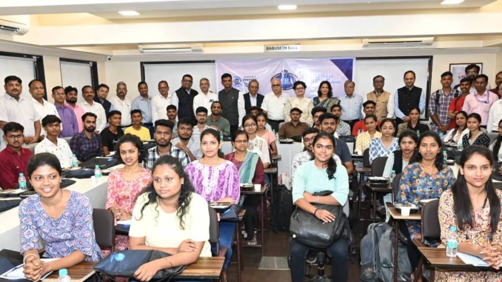 first batch of Vadhan Port customs documentation course begins