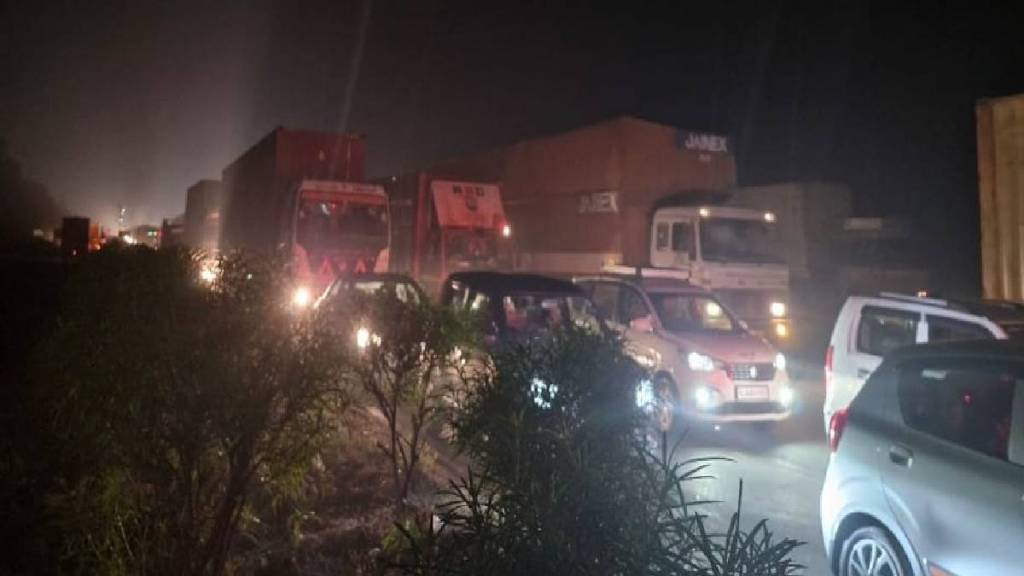 Massive traffic jam on national highway kasa news