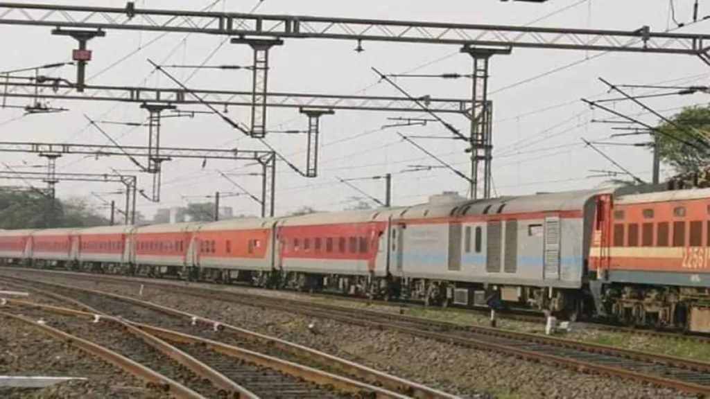 Complete Western railway electrification news in marathi