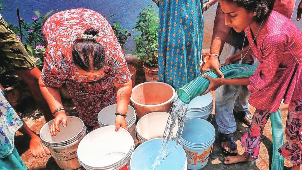 Maharashtra water level drop news in marathi