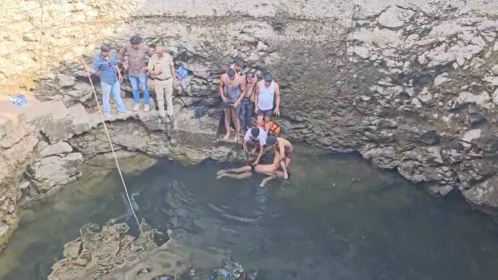 Two youths die after diving into a well to swim in Sangli