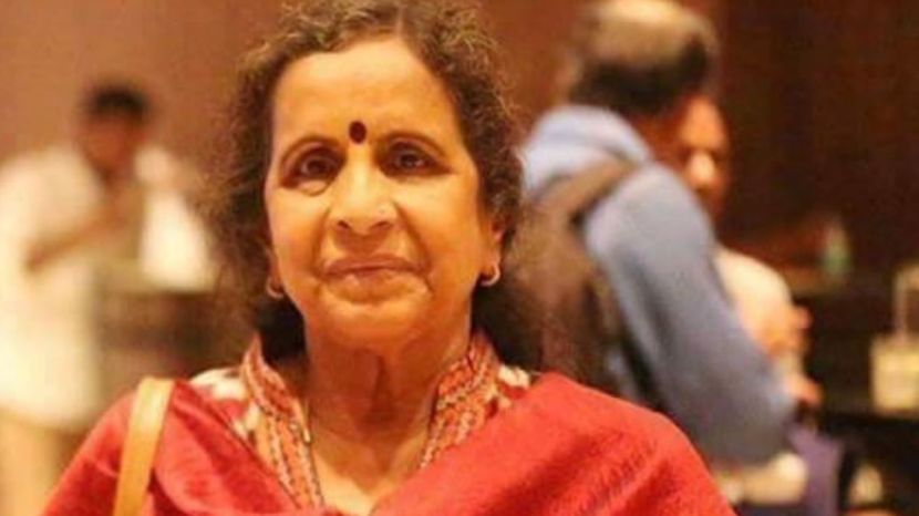 “आता मास्टरशेफमध्येसुद्धा मी बोलले की, मला माझ्या मुलाला मोठं होताना बघता आलं नाही. कारण- नाटक म्हटलं की, दिवस-रात्र सण असं काही नसतं. पळापळ असायची. अशा वेळी मुलांचे हाल होतात. आई निवृत्त झाली होती. त्यामुळे आईनं मुलाकडे लक्ष दिलं. त्यामुळे तो आई-पप्पांकडेच राहिला.