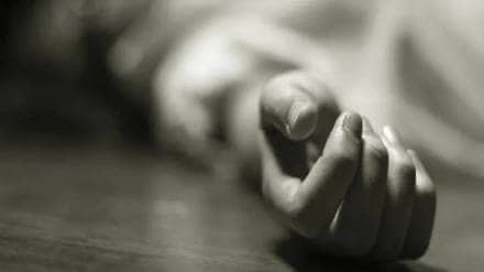 A shocking incident of a friend being strangled to death has taken place in Hadapsar area