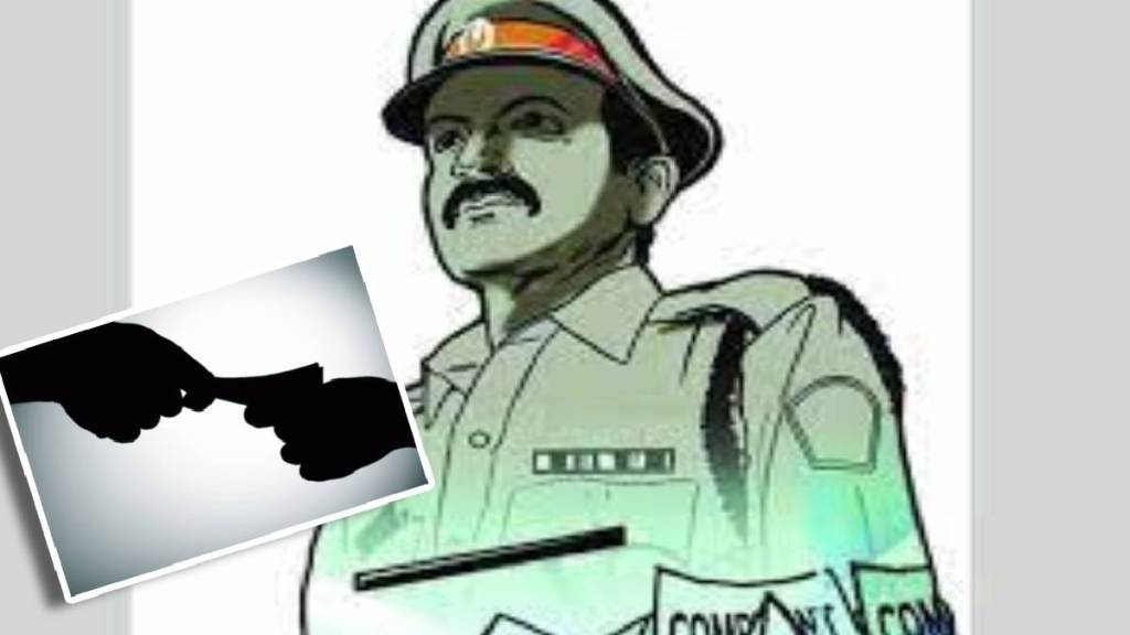 A team of the Anti Corruption Bureau arrested a senior police inspector of Shivaji Nagar police station for accepting bribe A team of the Anti Corruption Bureau arrested a senior police inspector of Shivaji Nagar police station for accepting bribe
