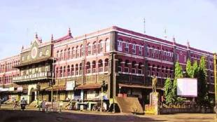 A unique protest was held protesting the work of the Kolhapur Municipal Corporation