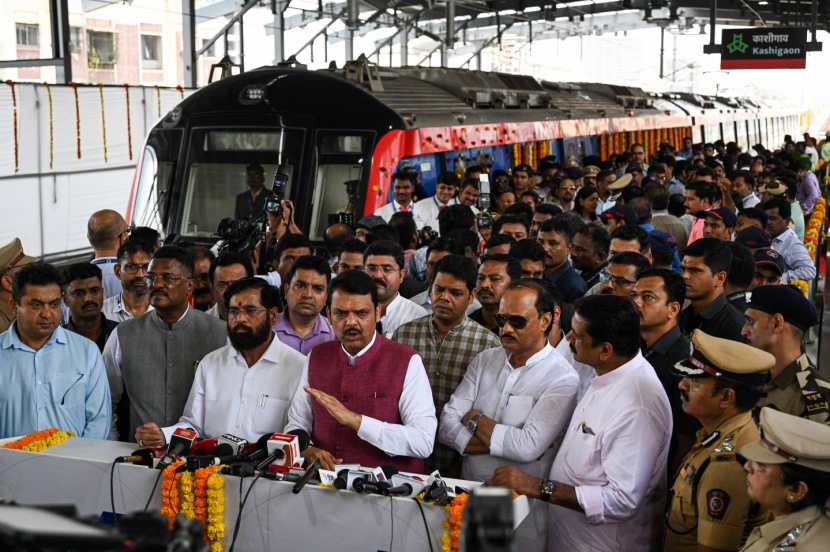 Dahisar East And Kashigaon Metro Photos