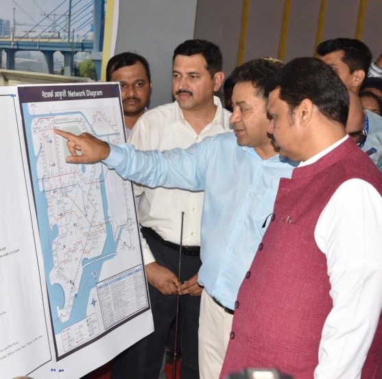 Dahisar East And Kashigaon Metro Photos