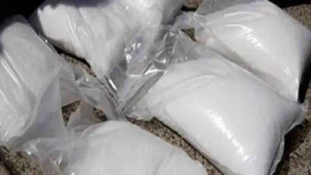 Drugs worth a total of Rs 5 crore 80 lakhs seized from Mumbai and three people arrested