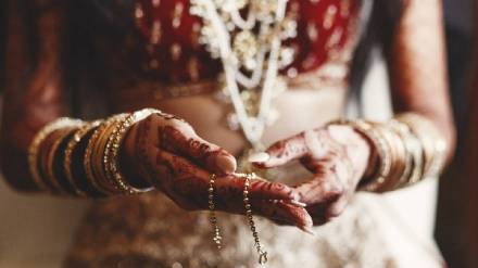 Gulshana Riaz Khan matrimonial scams