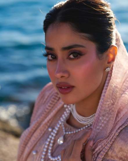 Janhvi Kapoor', Sridevi, Cannes 2025 debut look