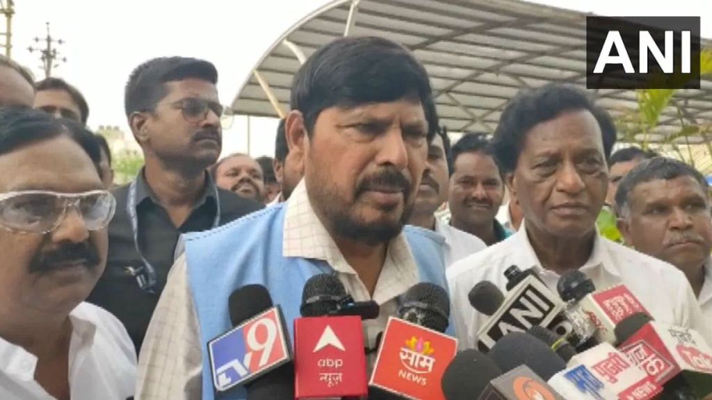 Maharashtra News Highlights: “भारताने पाकव्याप्त जम्मू आणि काश्मीर परत घ्यावे, कारण …”, रामदास आठवले स्पष्टच बोलले