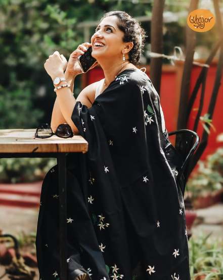 Madhurani Gokhale Saree Look Photoshoot