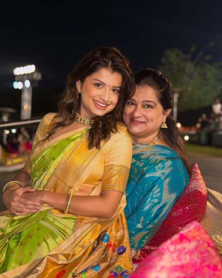 Mother's Day 2025 Marathi Actors Shared Photos