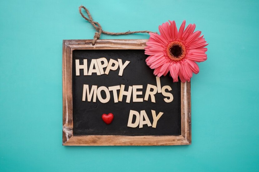Mother's Day 2025 Marathi Actors Shared Photos
