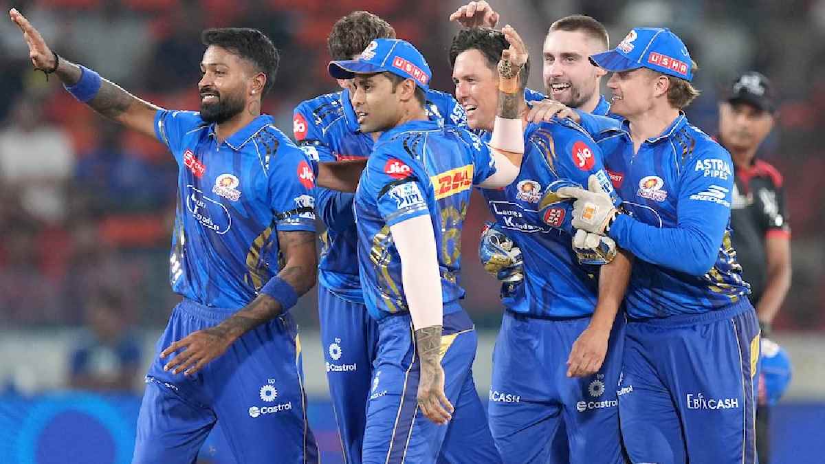 IPL 2025 Playoff: मुंबई इंडियन्स प्लेऑफमध्ये गाठणार पहिलं स्थान; फक्त ‘ही’ एक गोष्ट करावी लागणार; गुजरातचा पराभव ठरणार फायदेशीर