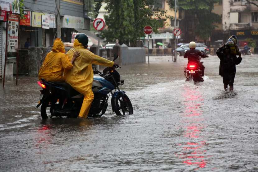 Mumbai pune heavy rain photos