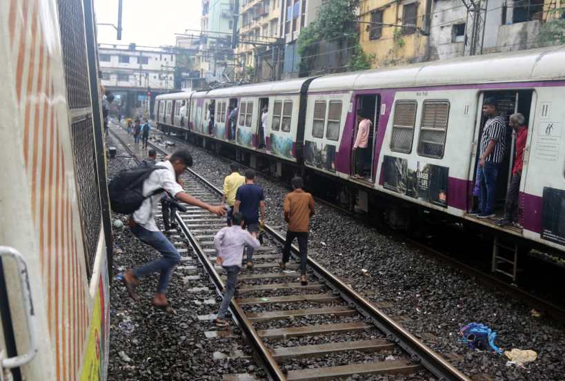 Mumbai pune heavy rain photos