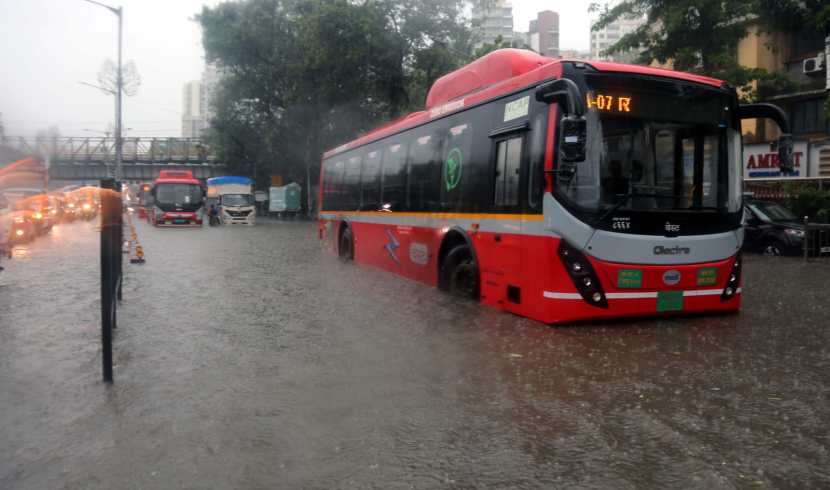 Mumbai pune heavy rain photos