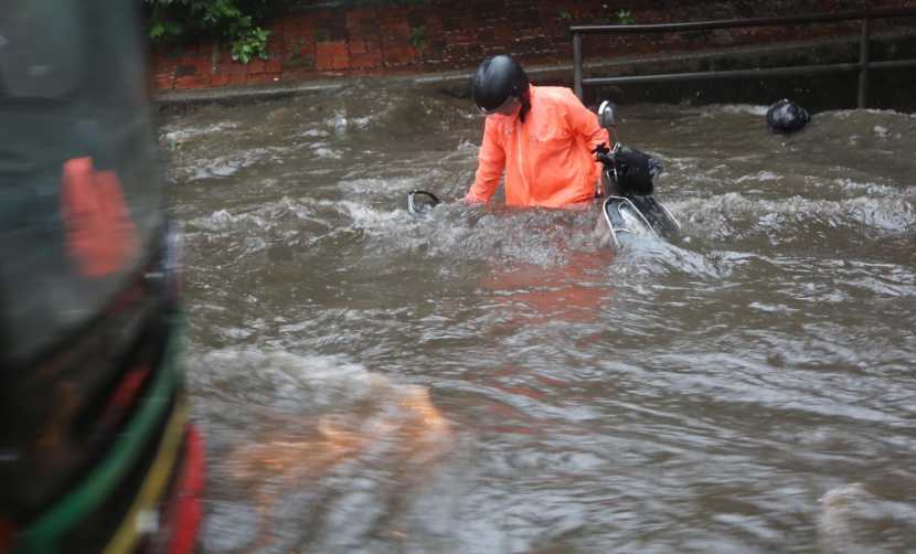 Mumbai pune heavy rain photos