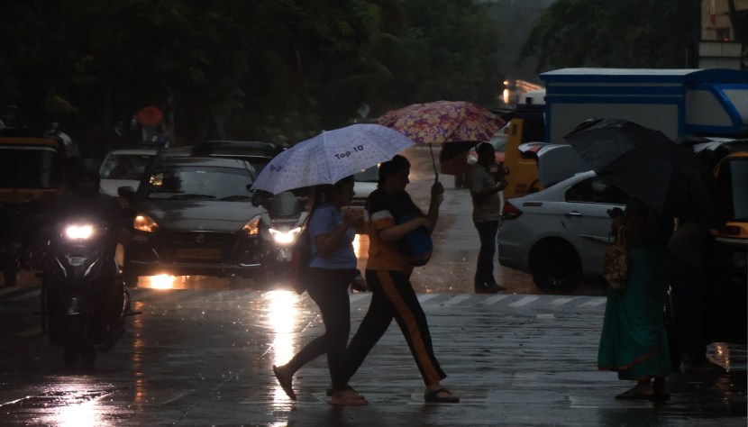Mumbai pune heavy rain photos
