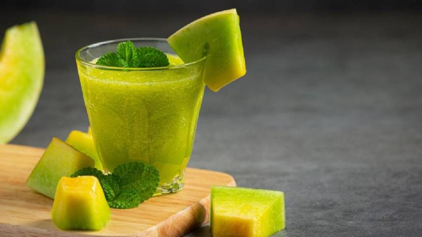 Who should not drink beetroot amla and carrot juice 