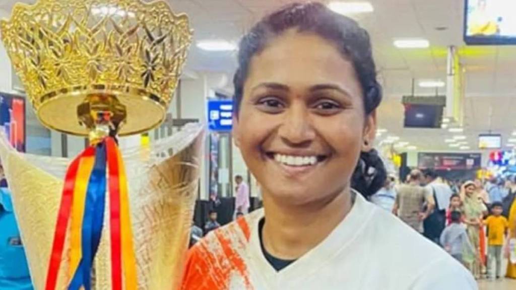 reshma Punekar pursued baseball and became captain of indian team now dream of bringing medal to india in baseball