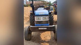 Sand smugglers , revenue officer, Gondia,