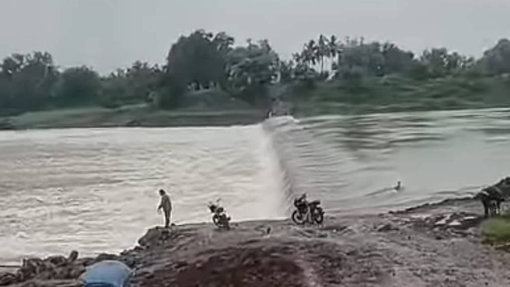 Rains Sangli, Water levels in Krishna,