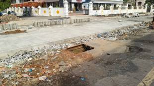 Ghodbunder forces bikers onto footpaths with open sewer chambers