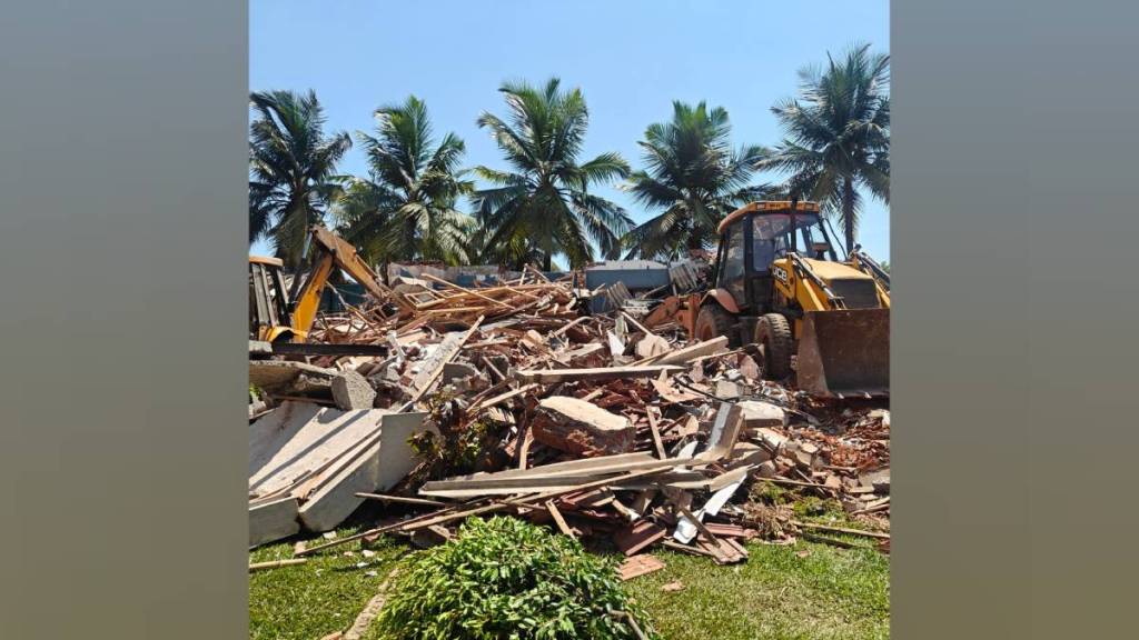 municipal administration demolished 14 illegal structures