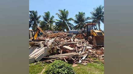 municipal administration demolished 14 illegal structures