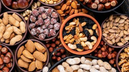 10 Dry Nuts For Common Health Issues You Need To Eat Every Day Amazing Health Benefits of Dry Fruits