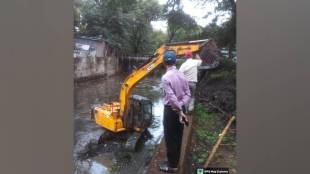 Kolhapur s first rain exposed poor drain cleaning roads filled with garbage and ongoing cleanup
