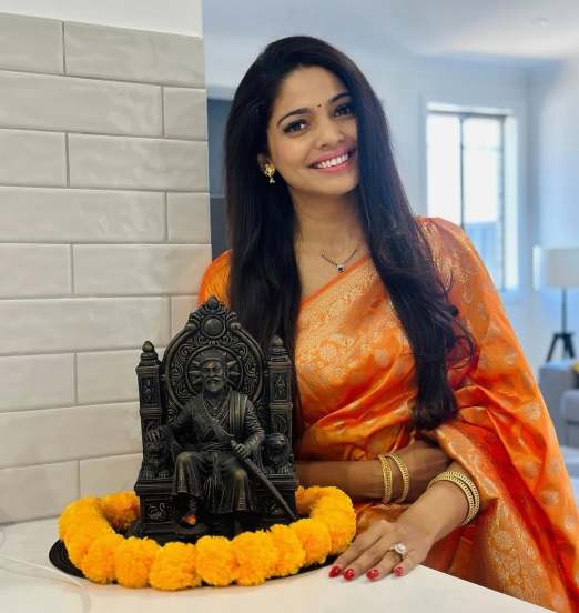 Pooja Sawant Purple Ilkal Saree Look