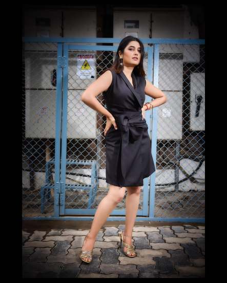 Prajakta Mali Black Dress Stylish Look