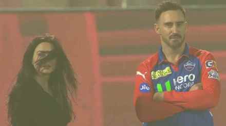 Preity Zinta Faf Du Plessis Virak Photo Fans Demand Movie Pairing Faf Says Make It Happen PBKS vs MI Match IPL 2025