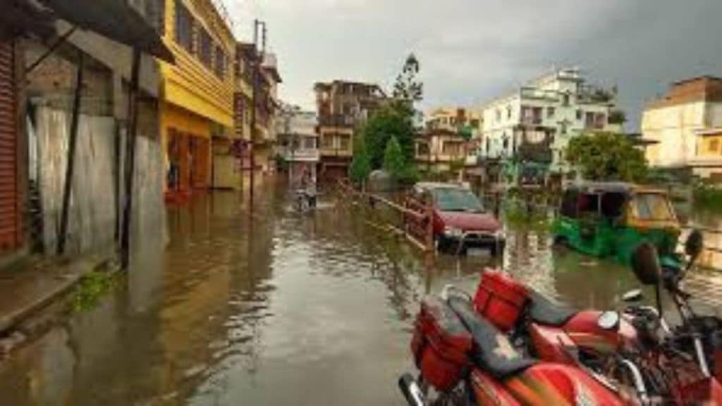 Three thousand families in Pune district affected by heavy rains Three thousand families in Pune district affected by heavy rains