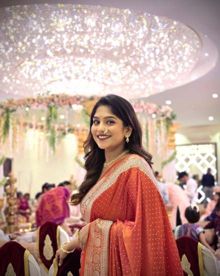 Samruddhi Kelkar Red Saree Look