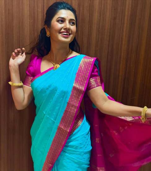 Prajakta mali saree look