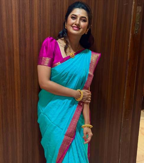 Prajakta mali saree look