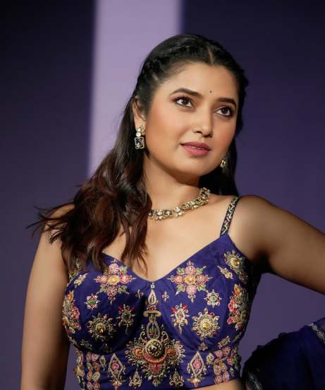 prajakta mali in colourful lehenga