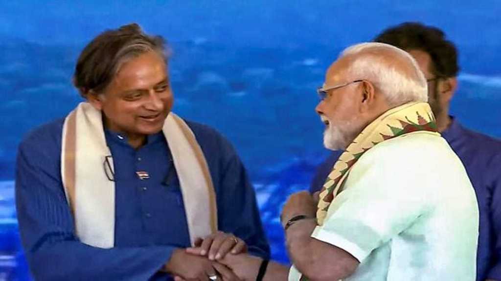 Shashi Tharoor on Narendra Modi pti