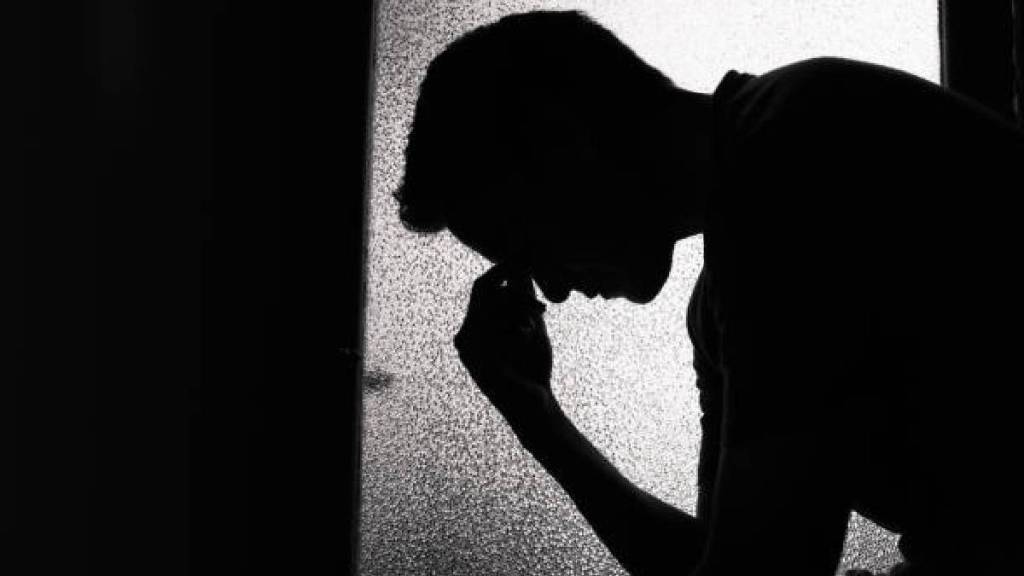 mumbai fitness trainer suicide case due to loan agent harassment