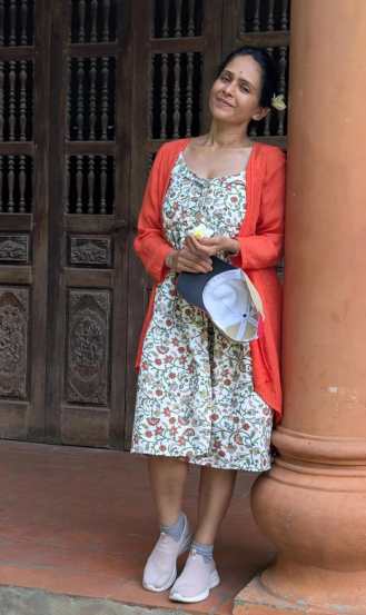 aishwarya and avinash narkar went to vietnam visit hanoi train street