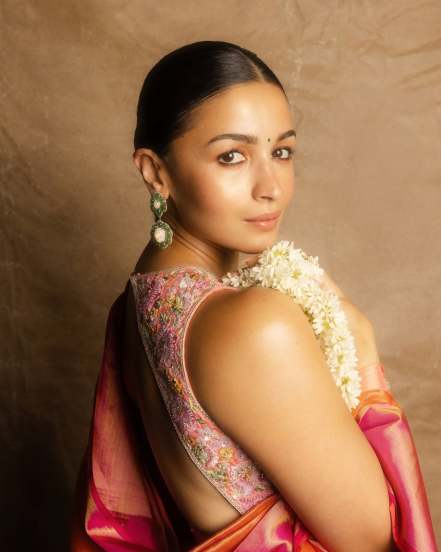alia bhatt marathi look